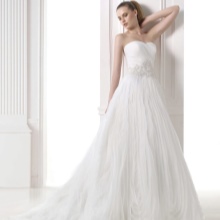 Vestido de novia de la colección DREAMS de Pronovias a-silhouette.