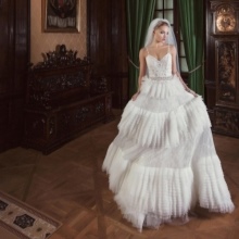 Svatební šaty od Ange Etoiles nádherné