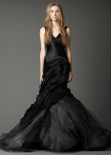 Вера Вонг черна сватбена рокля