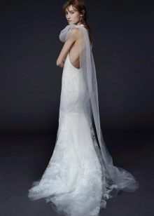 Gaun pengantin dengan membuka belakang dari Wong