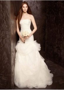 Wedding dresses mula kay Wong