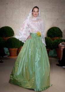 Gaun perkahwinan hijau asal