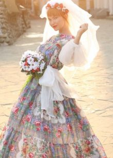 Rochie de mireasa in stil rusesc
