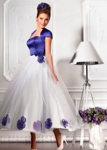 Vestido de noiva branco e azul