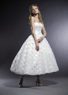 Gaun pengantin yang ringkas dengan gaya 60-an