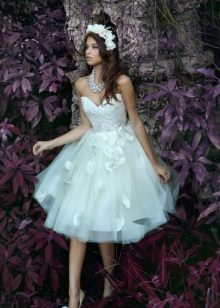 Příslušenství pro krátké nádherné svatební šaty
