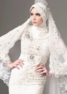 Baltas dizaineris musulmonų vestuvių suknelė