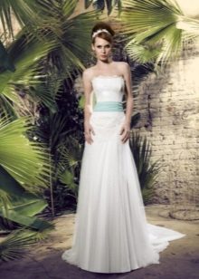 Suknia ślubna projektanta Raimona Bundo