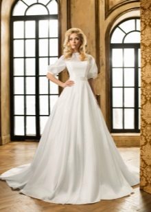 Magnífic vestit de núvia tancat