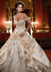 Viktorijos stiliaus vestuvių suknelė