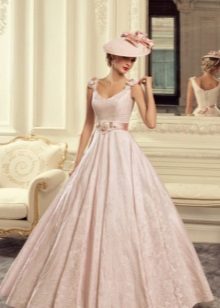 فستان زفاف بأسلوب 60s سنوات