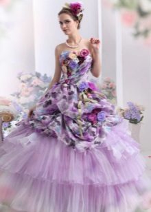 Fialové svatební šaty se vzorem