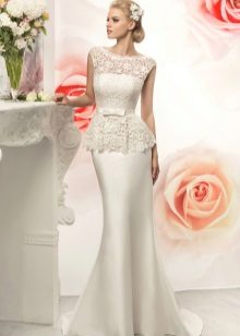 Vestuvių nėrinių suknelė su basky