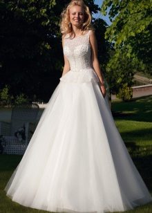 Gaun pengantin yang luar biasa dari basky