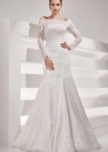 فستان زفاف بأكمام من مجموعة Recato
