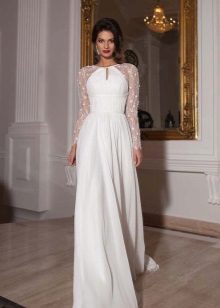 Gaun pengantin dari koleksi Reka Bentuk Kristal 2015 ditutup dengan lengan baju