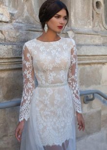 שמלת חתונה קצרה מ Crystal Design