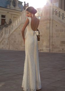Vestido recto de novia de Crystal Design
