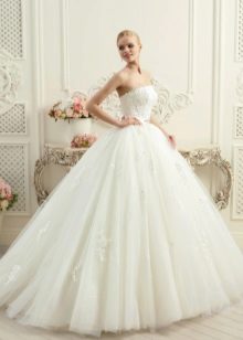 Сватбена рокля великолепна от Naviblue Bridal