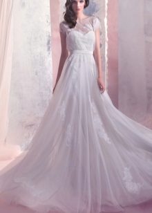 Vestido de noiva com silhueta da coleção Enigma da Gabbiano