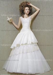 Gaun pengantin dari koleksi Temptation yang mengagumkan