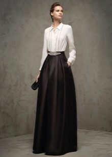 večerní šaty s rukávy pro ženy 40 let bílé a černé