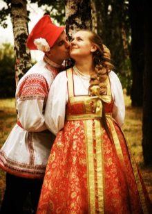 Vestido de casamento nacional russo