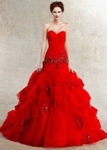 Röd bröllopsklänning