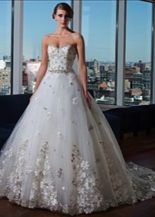 Vestuvinė suknelė su rhinestones ant suknelės