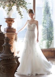 Vestido de novia de encaje de una línea clásica