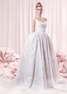 Klasické svatební šaty nádherné