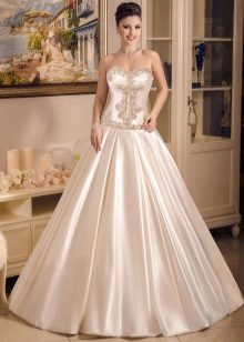 Сватбена рокля А-line от Виктория Карандашева