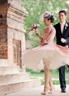 Svatební šaty v retro stylu