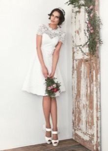 שמלת חתונה מ Ange Etoiles קצר