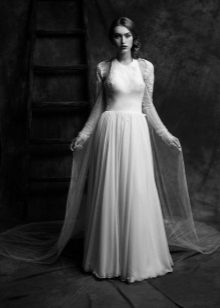 O vestido de noiva da Anne-Mariee da coleção 2015 é simples