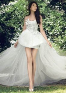 Magnífico vestido de novia corto