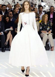 Chanel vestuvių suknelė su rankovėmis
