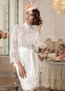 Kort brudklänning från Tatiana Kaplun från Lady of quality lace collection