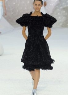 Kort kjole fra Chanel med ermer
