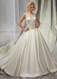 فستان الزفاف الدانتيل الحرير