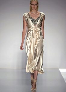 Elegantiška suknelė iš šilko su rhinestones