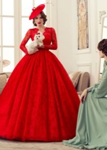 Fluffy rode jurk van guipure