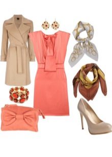 Koralų suknelė ir aksesuarai, skirti spalvų tipui „Soft Summer“