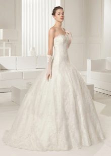 Storslått Lace Wedding Dress