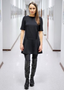  Shift dress with boots