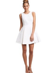 Λευκό φούστα παπούτσια φόρεμα