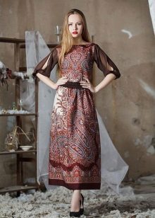 Suknelė iš Pavloposad skaros su skaidriomis rankovėmis