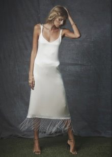 Bílé šaty Midi