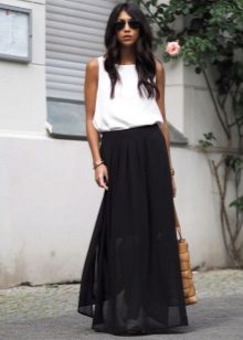 Falda larga negra medio sol