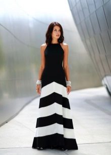 skirt maxi hitam dan putih dengan jalur